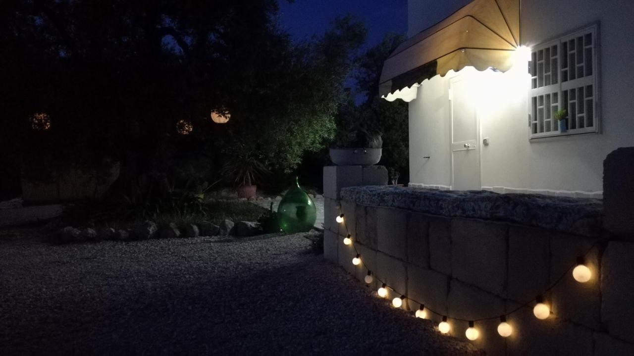 טרני B&B Villa Mediterranee Con Parking Space מראה חיצוני תמונה