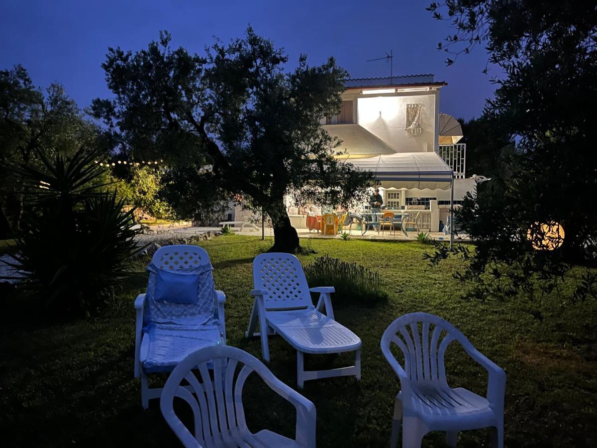 טרני B&B Villa Mediterranee Con Parking Space מראה חיצוני תמונה