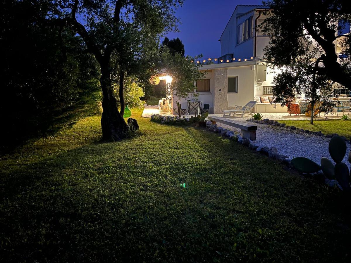 טרני B&B Villa Mediterranee Con Parking Space מראה חיצוני תמונה