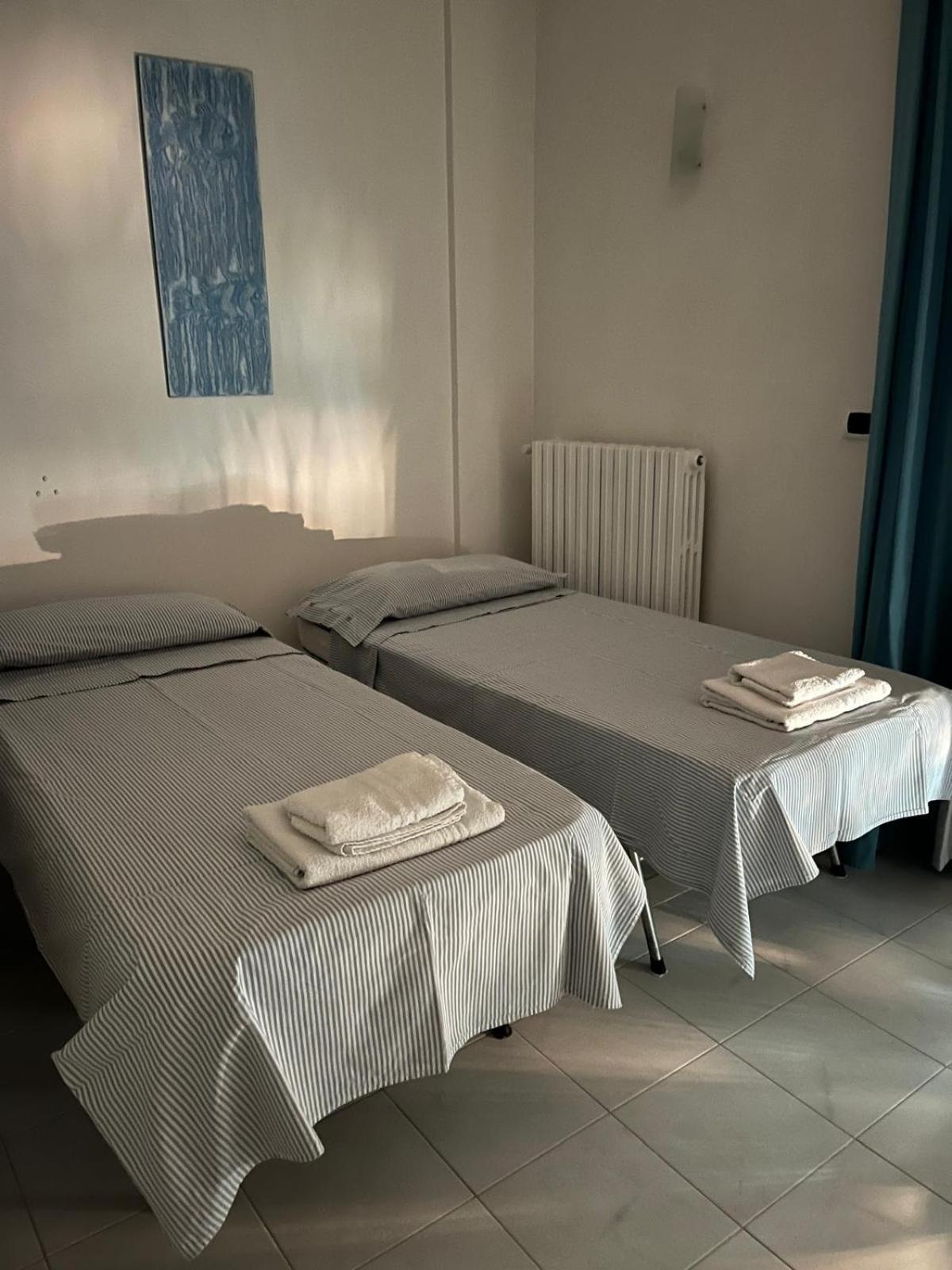 טרני B&B Villa Mediterranee Con Parking Space מראה חיצוני תמונה