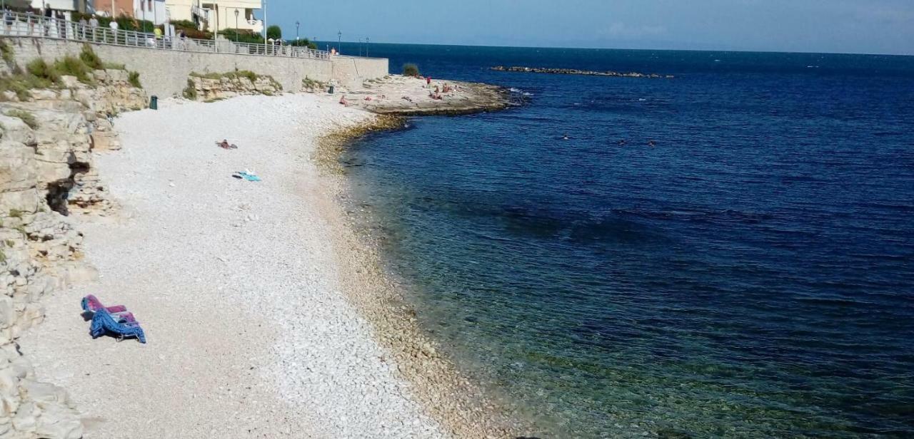 טרני B&B Villa Mediterranee Con Parking Space מראה חיצוני תמונה